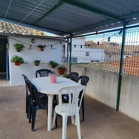 Casa De Pueblo Con Terraza Cerca De Zaragoza Feriehus